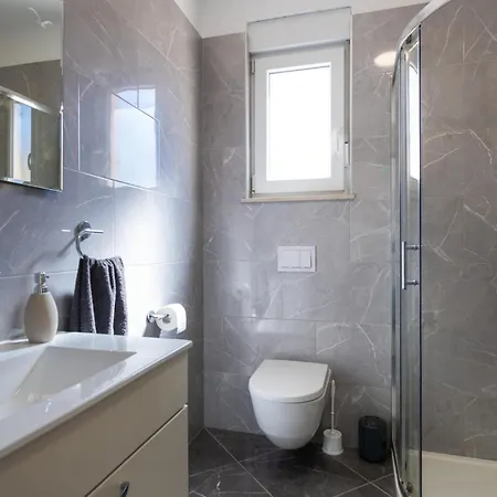 Semesterbostad In With Kitchen Vodnjan