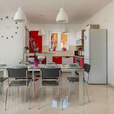 Дом отдыха In Vodnjan With Kitchen *