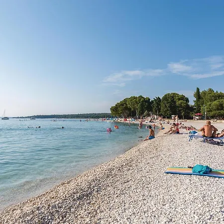 In Vodnjan With Kitchen Mednjan