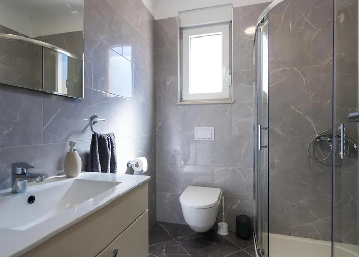 Vakantiehuis In With Kitchen Vodnjan