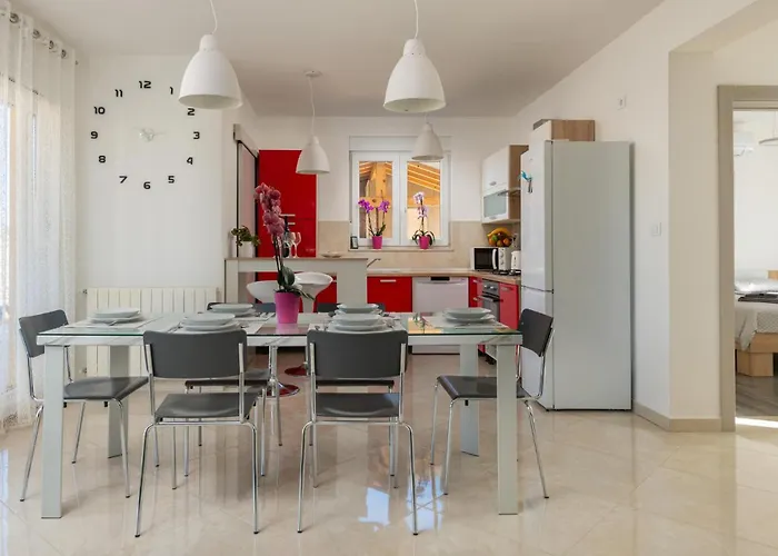 Vakantiehuis In With Kitchen *